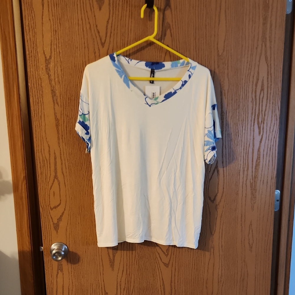 White and Blue Women's Top And Yellow Lovely Melody Top With Crocheted V Neck.